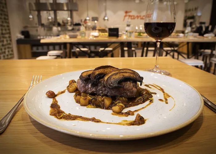 Frankfurt - Alte Oper By Ihg Frankfurt nad Mohanem